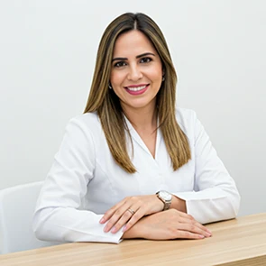 Perfil da Doutora Elisa Carvalho